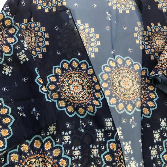 Cupshe cover up swim kimono - Picture 5 of 10